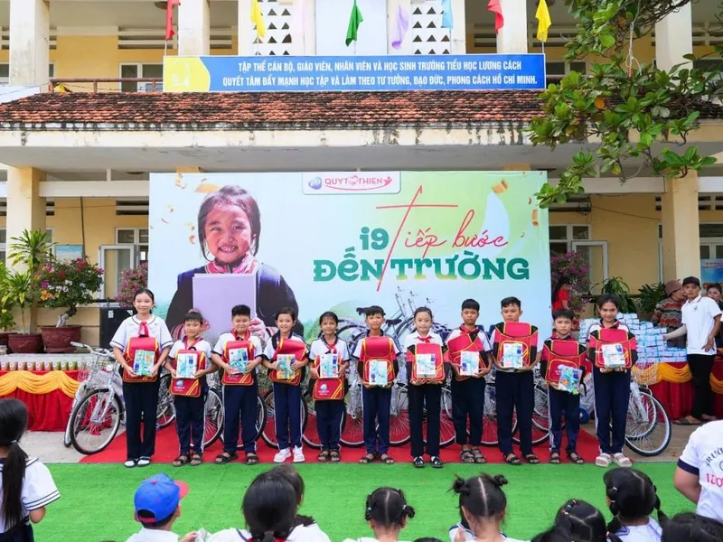 Hình ảnh tượng trưng cho việc trao quyền cho người dùng thông qua kiến thức